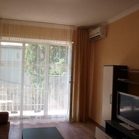 Sun Family Апартаменты Γκάγκρα Εξωτερικό φωτογραφία